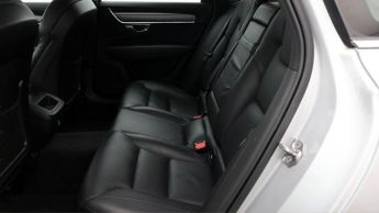 Volvo V90 D4 MOMENTUM PLUS