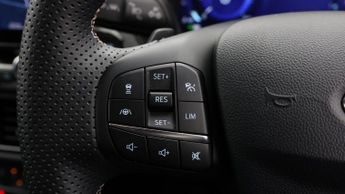 Ford Puma VIVID RUBY EDITION