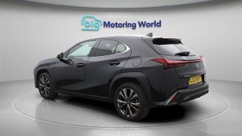 Lexus UX 250H F SPORT DESIGN