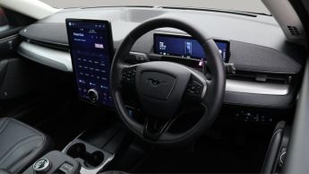 Ford Mustang Mach-E BASE