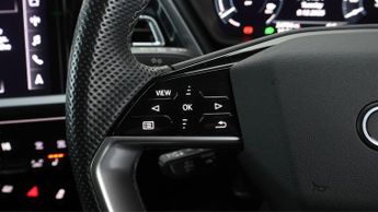 Audi Q4 e-tron S LINE