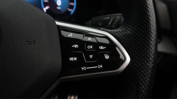 Volkswagen Golf R-LINE TDI DSG