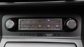 Hyundai KONA PREMIUM