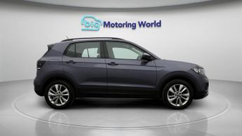 Volkswagen T-Cross SE TSI DSG