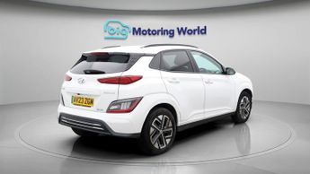 Hyundai KONA PREMIUM