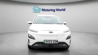 Hyundai KONA PREMIUM