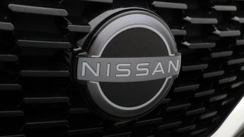 Nissan Qashqai DIG-T ACENTA PREMIUM DCT