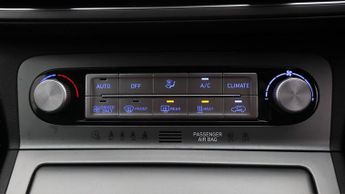 Hyundai KONA PREMIUM