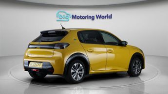 Peugeot E-208 ALLURE PREMIUM PLUS