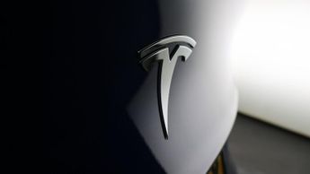 Tesla Model Y BASE