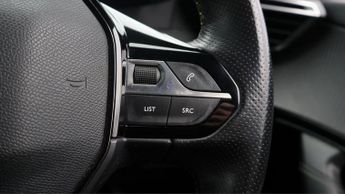 Peugeot E-2008 GT PREMIUM