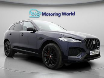 Jaguar F-Pace R-DYNAMIC BLACK