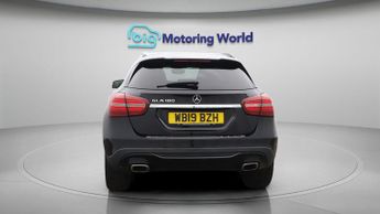 Mercedes-Benz GLA GLA 180 URBAN EDITION