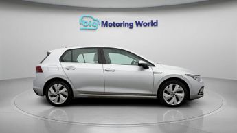 Volkswagen Golf STYLE TDI DSG