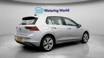 Volkswagen Golf STYLE TDI DSG