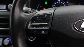 Hyundai KONA PREMIUM SE