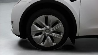 Tesla Model Y BASE