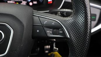 Audi Q3 TFSI E S LINE