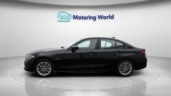 BMW 3 Series 330E SE PRO