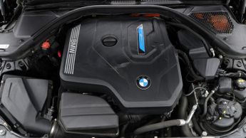 BMW 3 Series 330E SE PRO