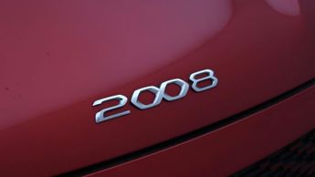 Peugeot E-2008 GT PREMIUM