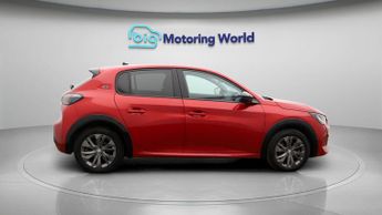 Peugeot E-208 ALLURE PREMIUM PLUS