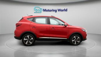 MG MG ZS TROPHY CONNECT