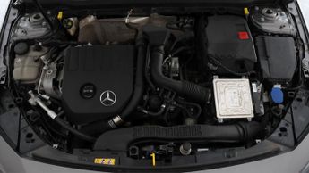 Mercedes-Benz A Class A 200 AMG LINE PREMIUM