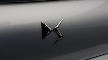 DS AUTOMOBILES DS 3 CROSSBACK E-TENSE LA PREMIERE