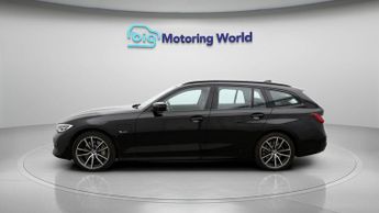 BMW 3 Series 330E SPORT PRO