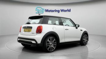 MINI Hatch COOPER EXCLUSIVE