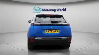 Peugeot E-2008 GT PREMIUM