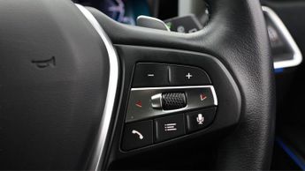 BMW 3 Series 330E SE PRO