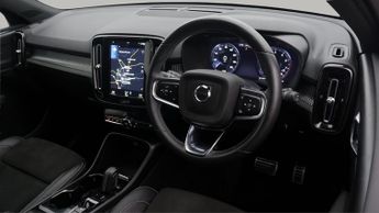 Volvo XC40 B4 R-DESIGN