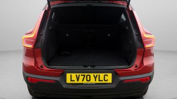 Volvo XC40 B4 R-DESIGN