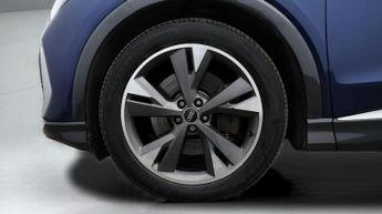 Audi Q4 e-tron S LINE