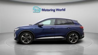Audi Q4 e-tron S LINE