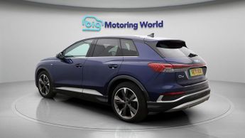 Audi Q4 e-tron S LINE