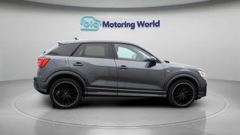 Audi Q2 TFSI S LINE BLACK EDITION