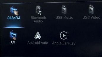 Hyundai KONA PREMIUM SE