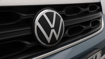 Volkswagen T-Roc LIFE TSI DSG