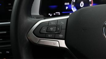 Volkswagen T-Roc LIFE TSI DSG