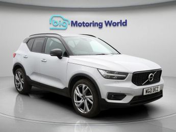 Volvo XC40 T3 R-DESIGN PRO