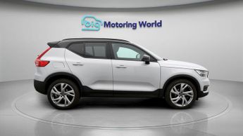 Volvo XC40 T3 R-DESIGN PRO