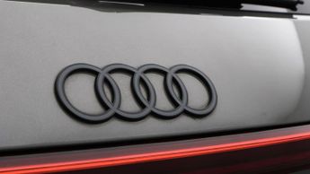 Audi Q8 e-tron QUATTRO BLACK EDITION