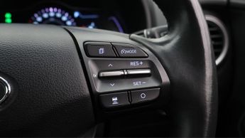 Hyundai KONA PREMIUM SE