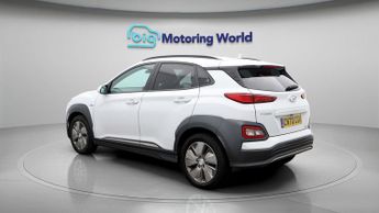 Hyundai KONA PREMIUM SE