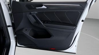 Volkswagen Tiguan R-LINE TSI DSG