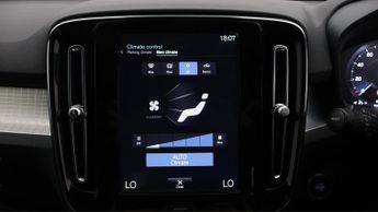 Volvo XC40 RECHARGE T4 CORE