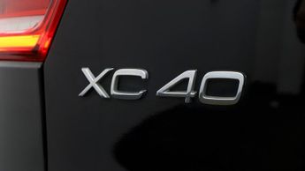 Volvo XC40 RECHARGE T4 R-DESIGN